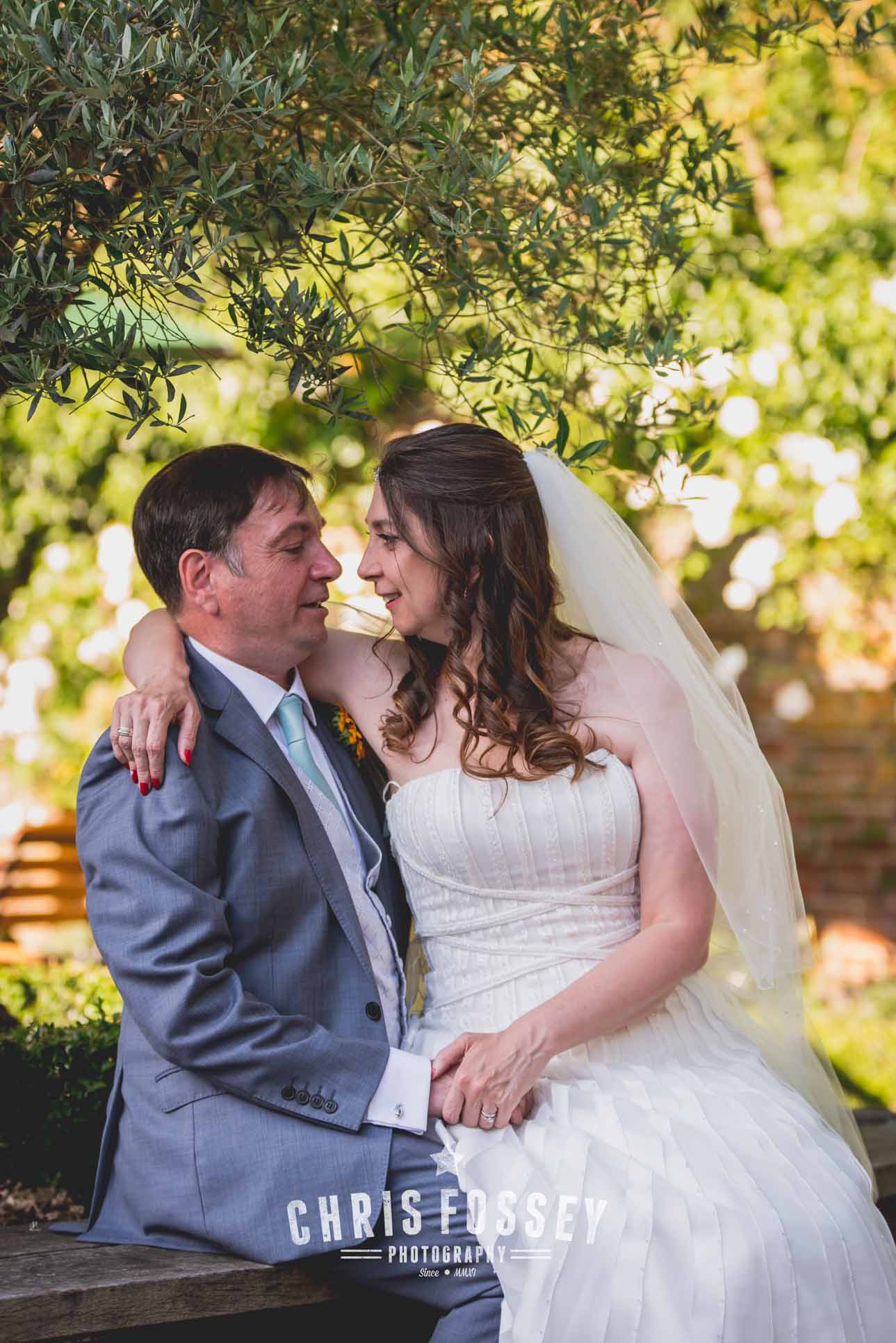 Shustoke-barn-wedding-photography-chris-fossey-warwickshire-karen-matt