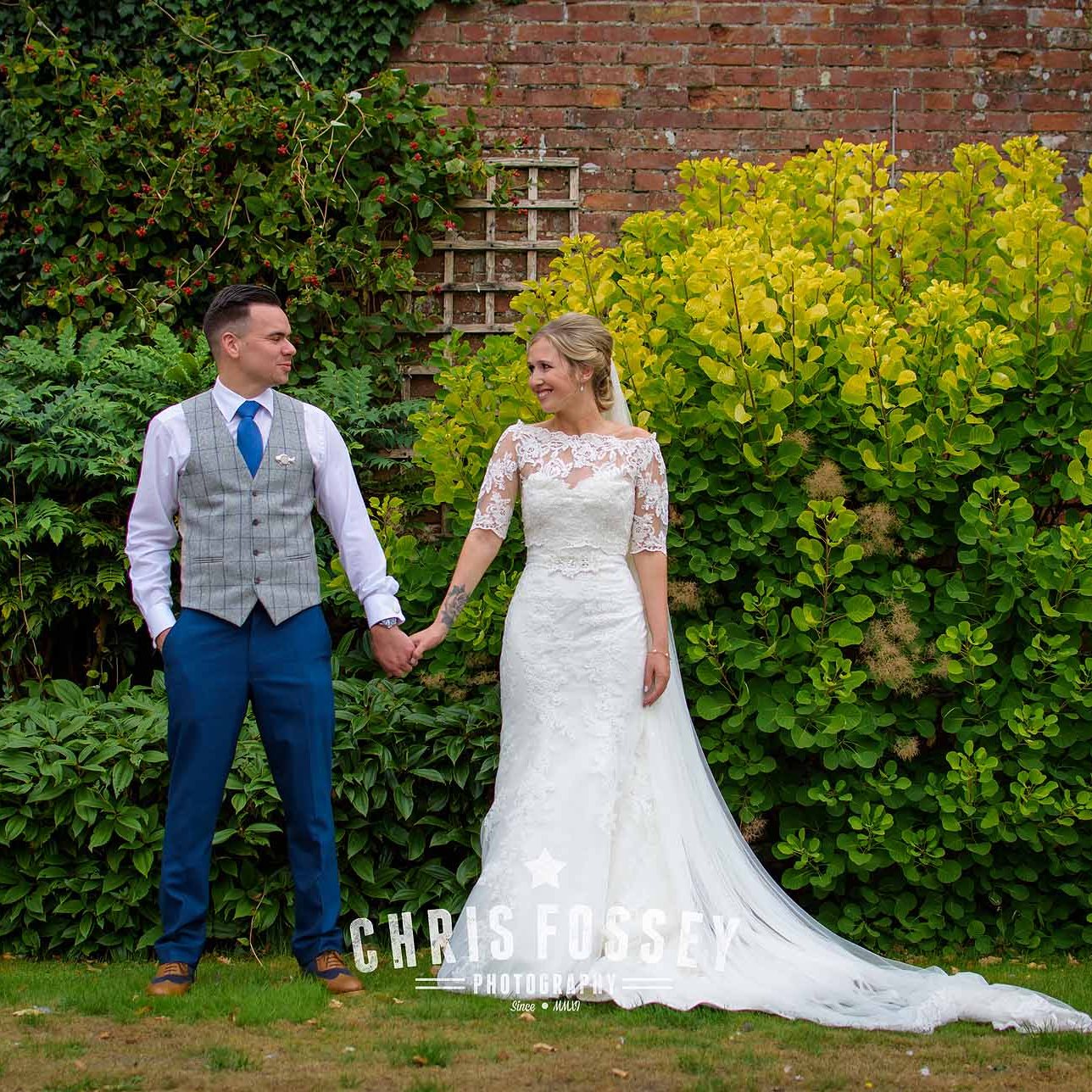 Mecure Warwickshire Walton Hall Summer Wedding Photography Warwickshire