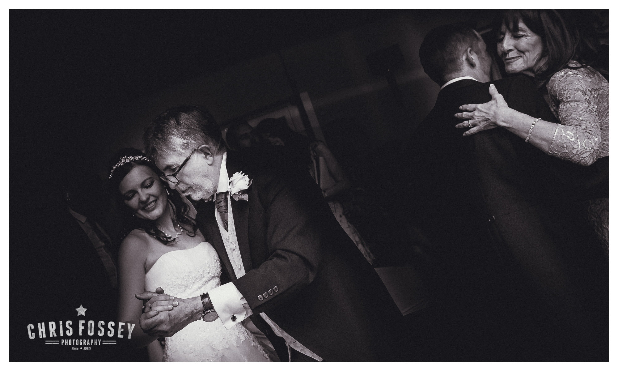 staffordshire-kinver-wedding-photography-uk-juliette-justin