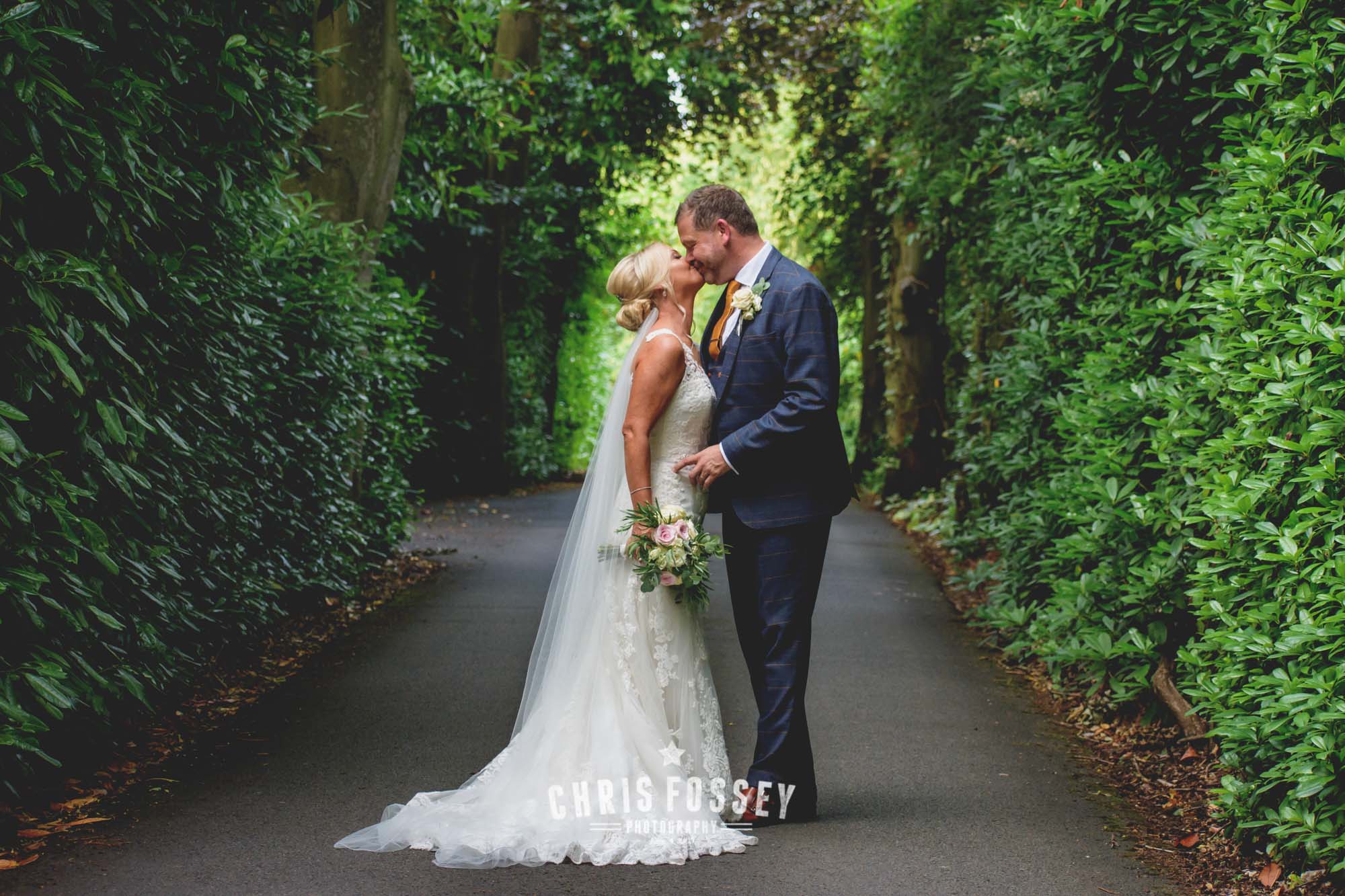 Nuthurst Grange Warwickshire Wedding Photography Andrew Johanna