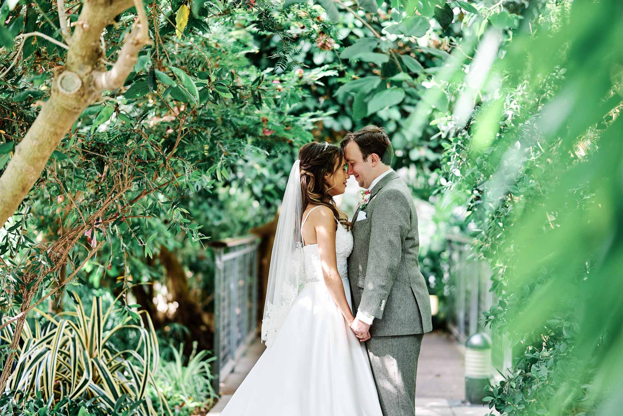 Best Wedding Photographer Jephson Gardens Leamington Spa Chris Fossey Photography