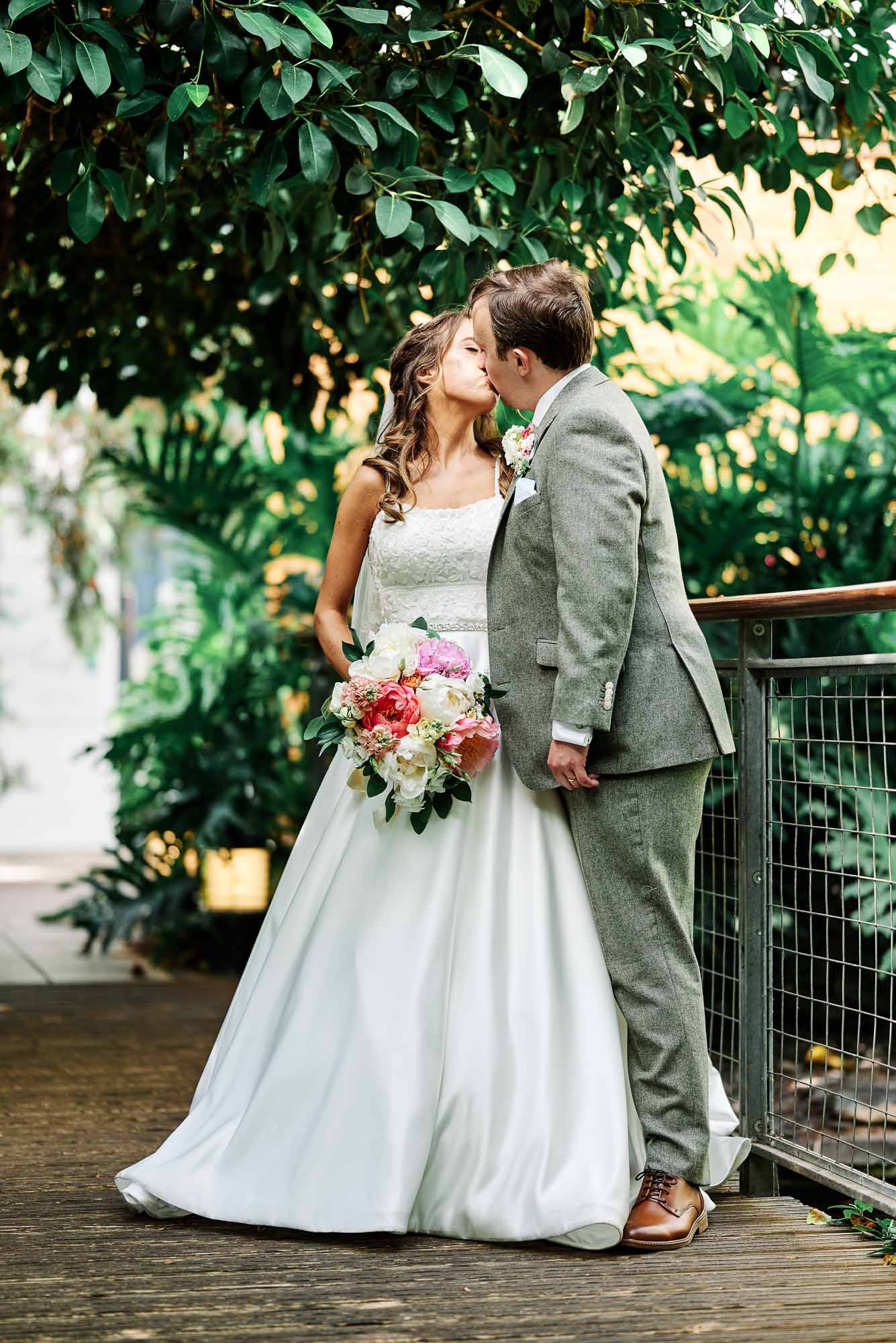 Best Wedding Photographer Jephson Gardens Leamington Spa Chris Fossey Photography