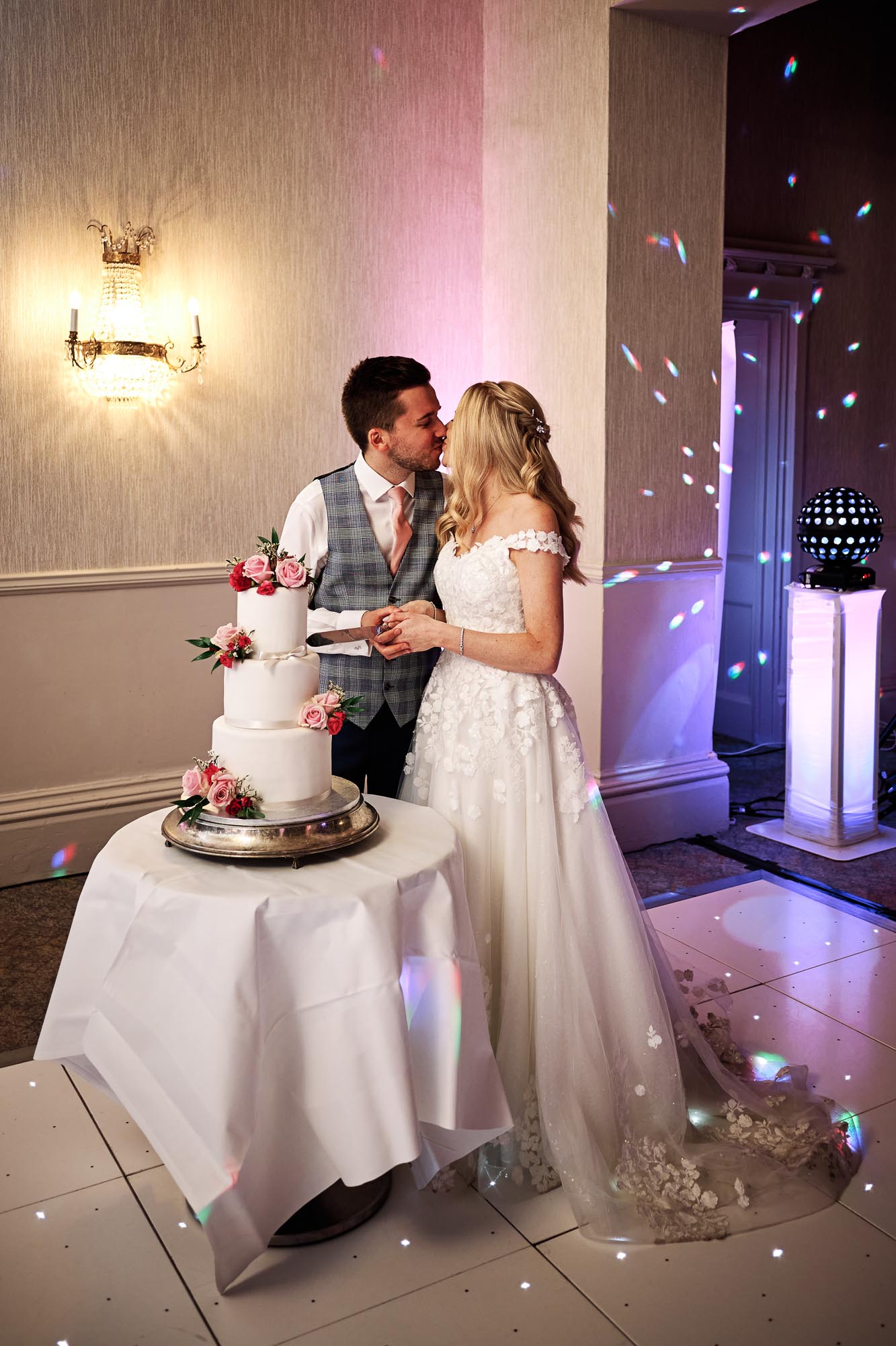 Best Recommended Wedding Photographer Walton Hall Stratford-upon-Avon Chris Fossey Photography WS