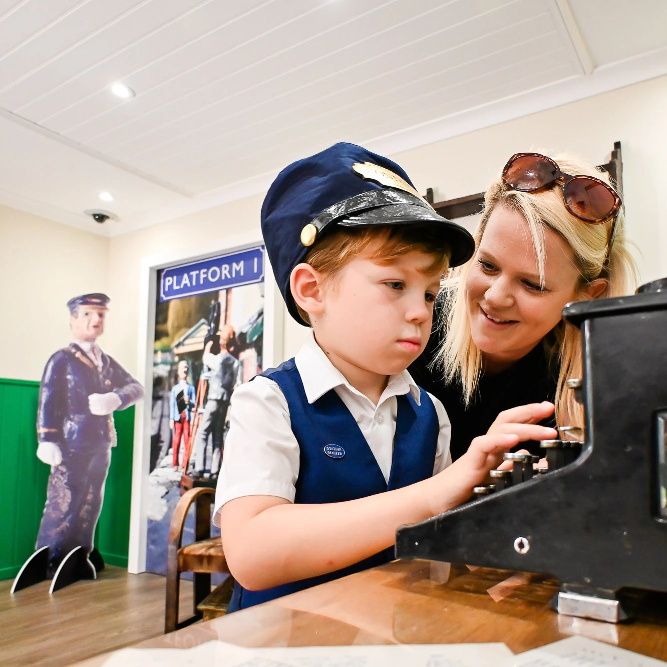 museum-exhibition-gallery-professional-photographer-warwickshire-midlands-london-uk