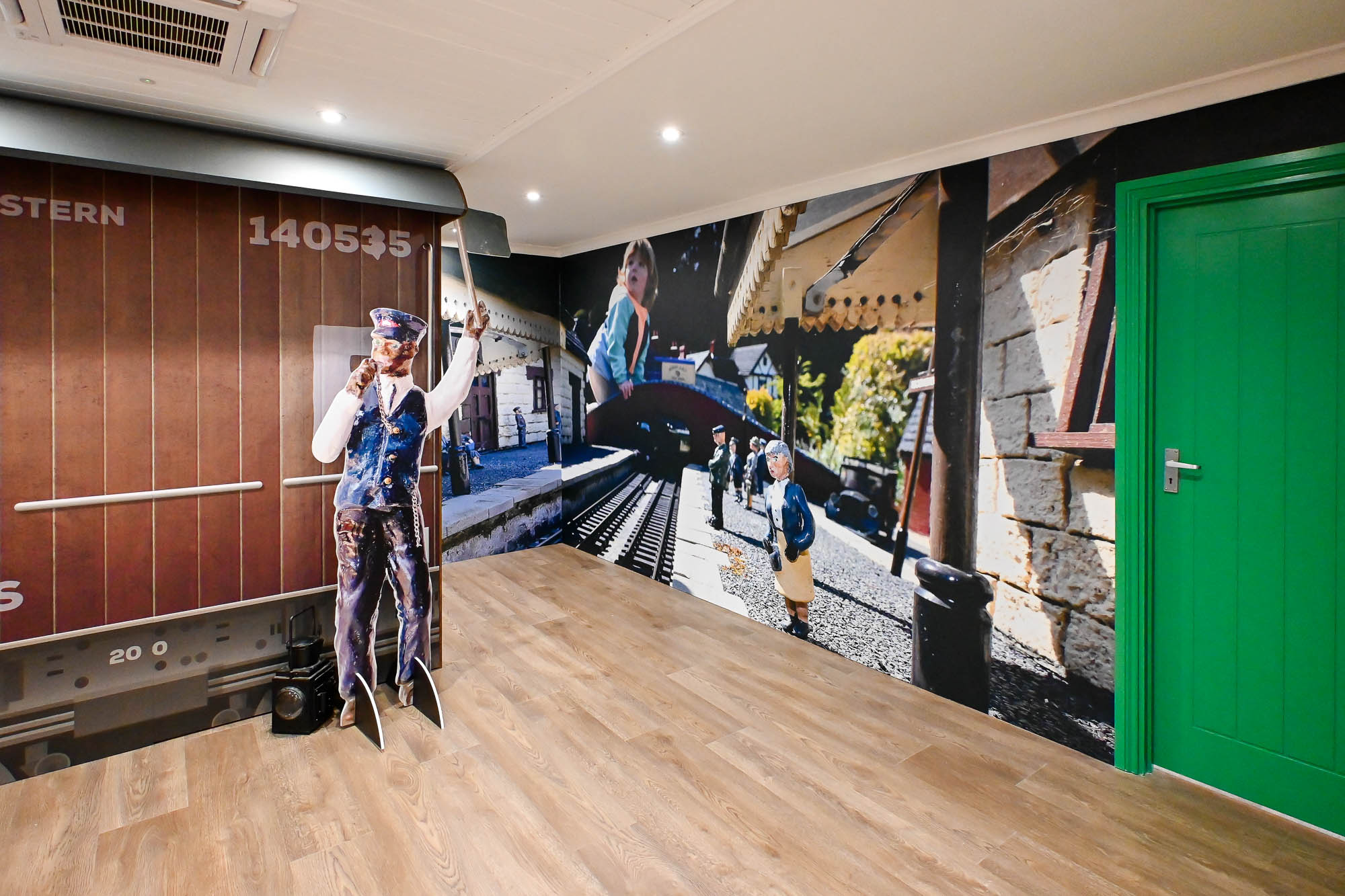 museum-exhibition-gallery-professional-photographer-warwickshire-midlands-london-uk