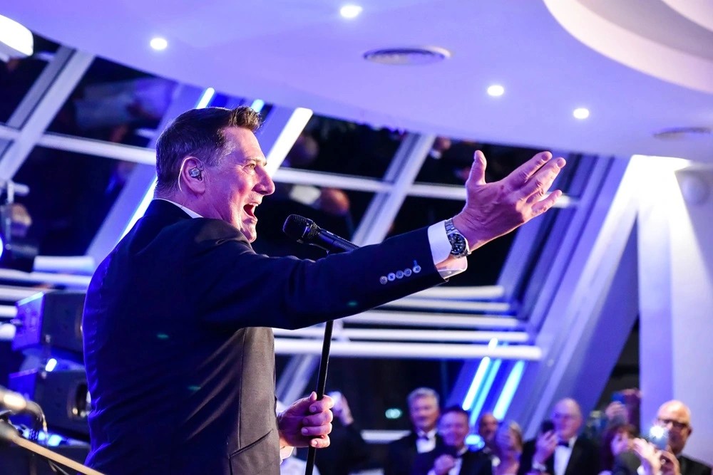 performing-live-event-photography