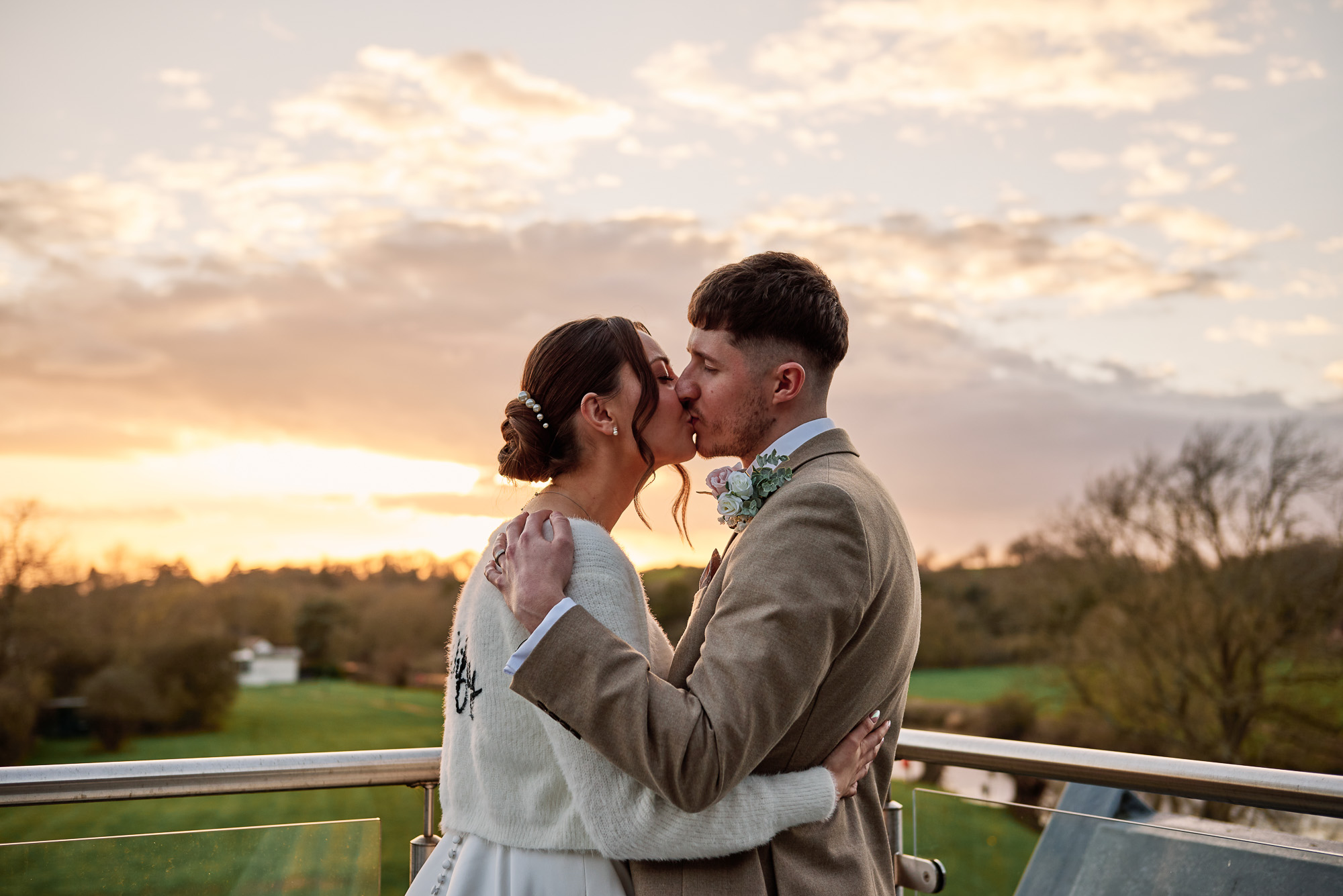 A gorgeous Spring Wedding at The Henley Room & Stratford Riverside&nbsp;Venue